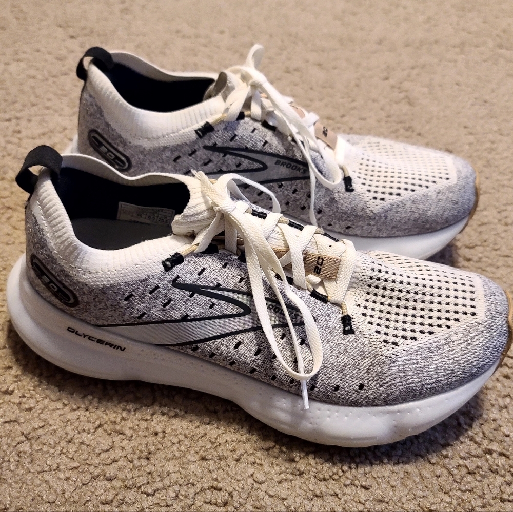 Women's 8.5, Brooks White and Gray Glycerin 20 Shoes